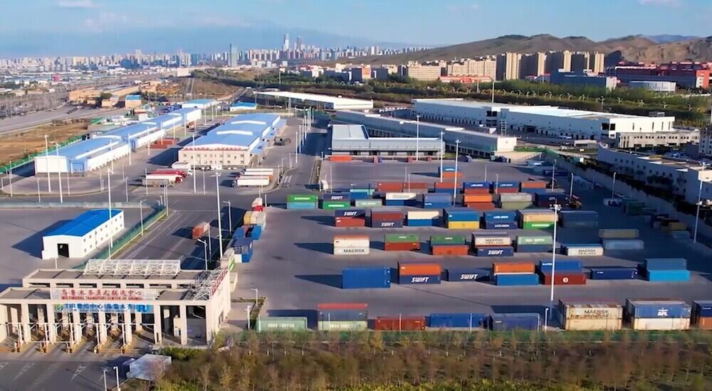 Когда чертёж оживает: путь порта сквозь взгляд Чжун Хэхуа