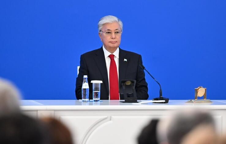 President holds meeting in connection with change in situation on world markets