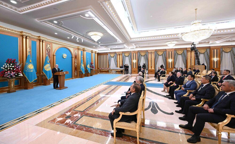 President calls on to develop nuclear science and technology