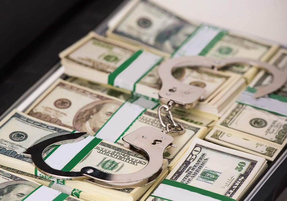 Заңсыз МҚҰ ұйымдастырушыларының 32 млрд теңге көлеміндегі мүлкіне тыйым салынды