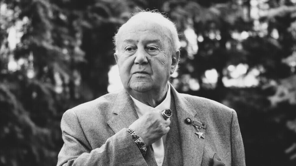 Ушел из жизни знаменитый скульптор Зураб Церетели 