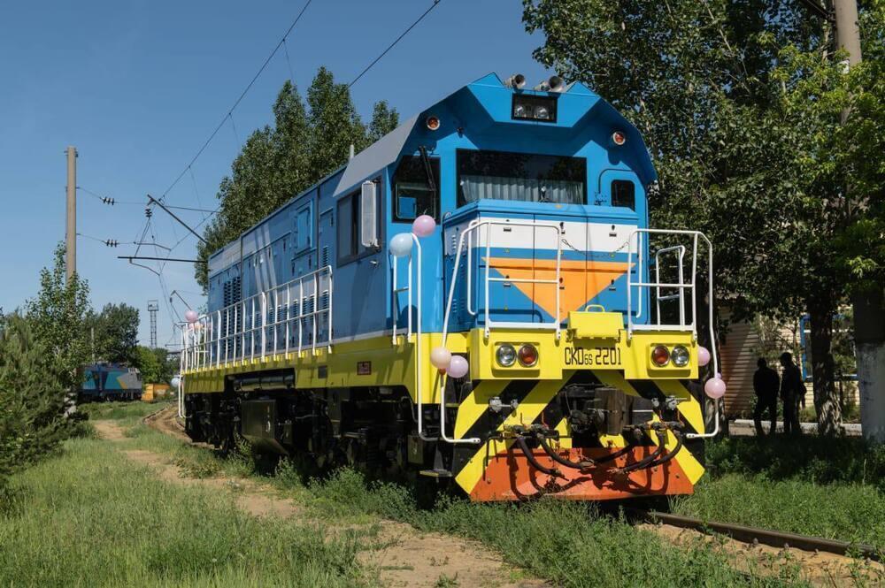 Астанаға Қытайдан заманауи маневрлік тепловоздар жеткізілді