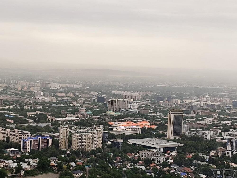 Решить проблемы экологии и дорожно-транспортной сети Алматы поручил Токаев новому акиму города