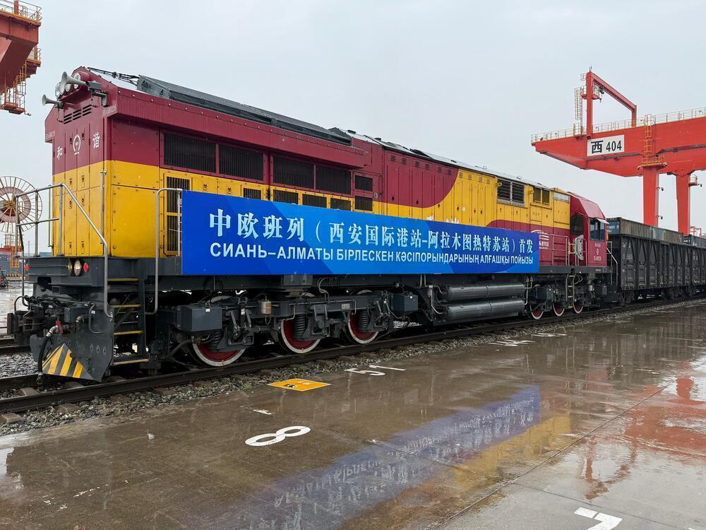 Zhetysu жаңа контейнерлік терминалы алғашқы контейнерлік пойызды қабылдайды