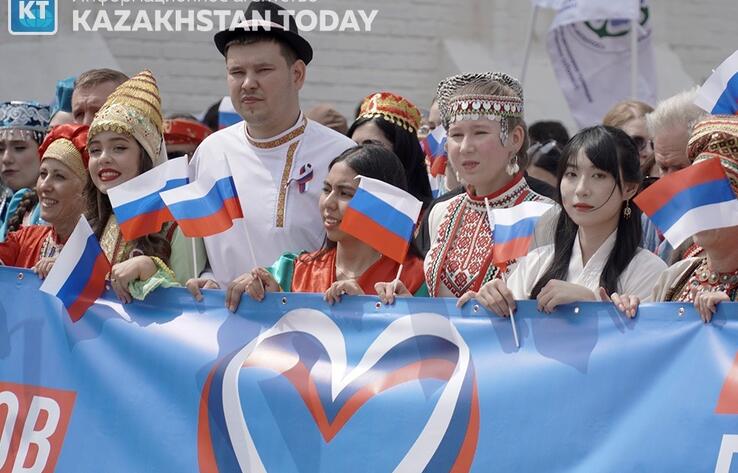 Экспедиция "Путешествие в сердце Евразии" встретила День России в Казани