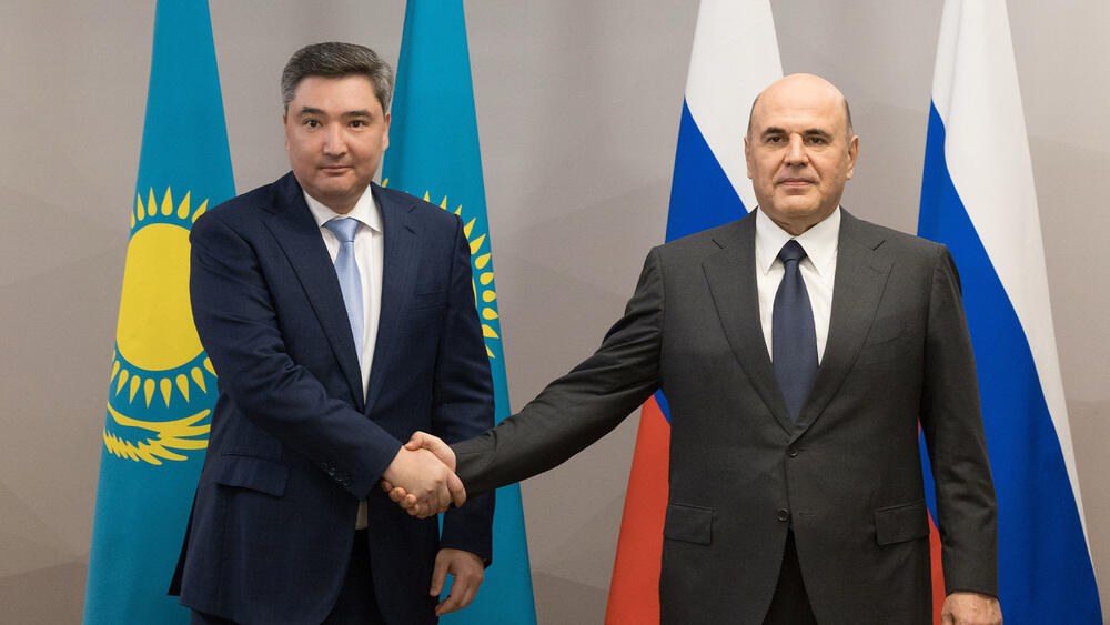 Kazakh, Russian PMs hold meeting