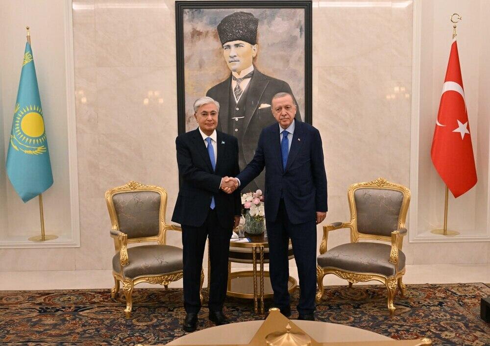 Kazakh, Turkish presidents hold brief conversation at Ankara Airport