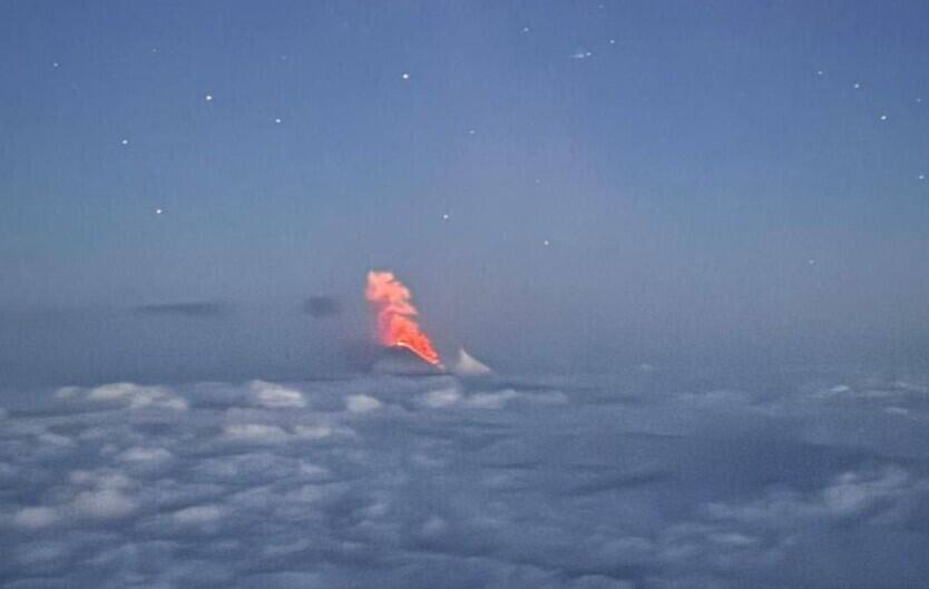 Klyuchevskaya Sopka volcano erupts in Kamchatka after earthquake