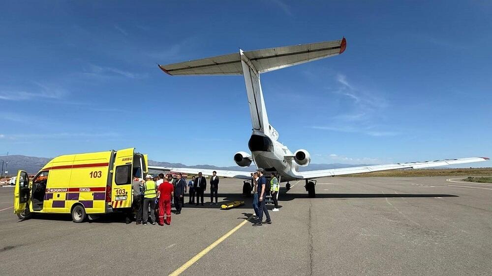 Борт санавиации с двумя пострадавшими в ДТП детьми вылетел из Урджарского района в Астану