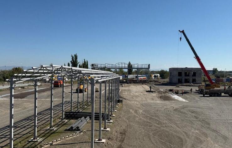 Қазақстан шығыс пен оңтүстіктегі халықаралық сауда қақпаларын күшейтіп жатыр