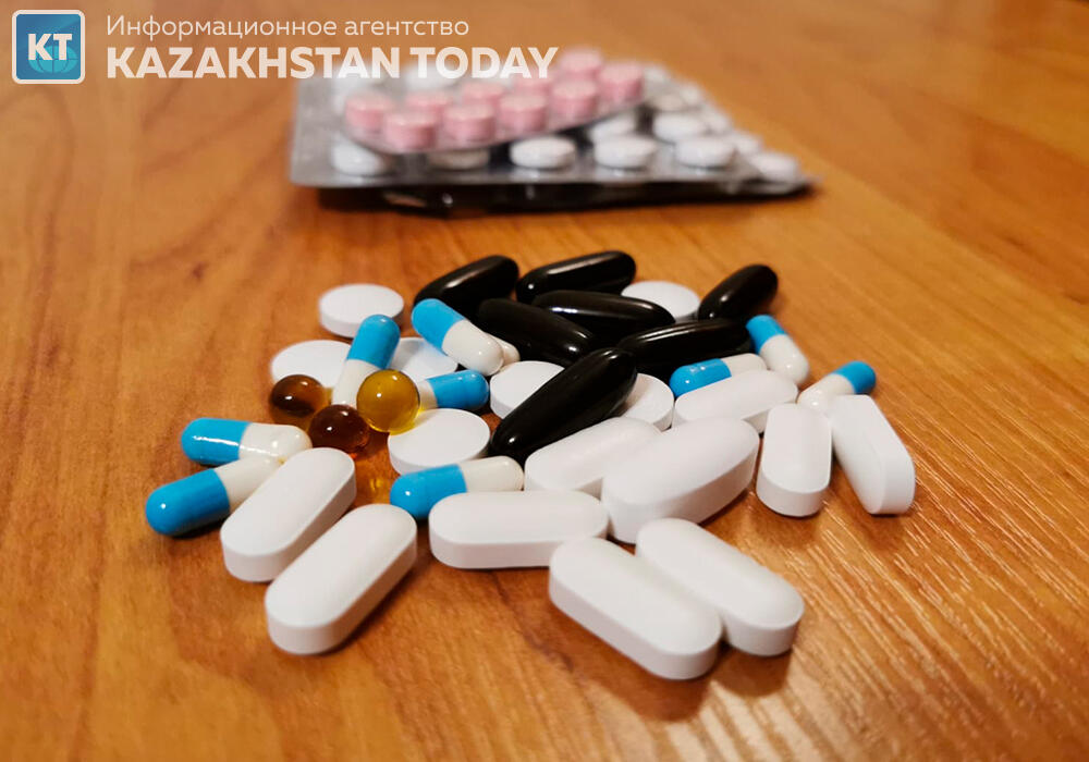 Повышение эффективности ОМС, производство отечественных фармпрепаратов: Токаев дал поручения главе Минздрава 