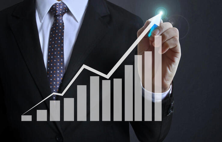 Алдағы үш жылда ЖІӨ-нің жылдық орташа өсуі болжам бойынша 5,4%-ды құрайды