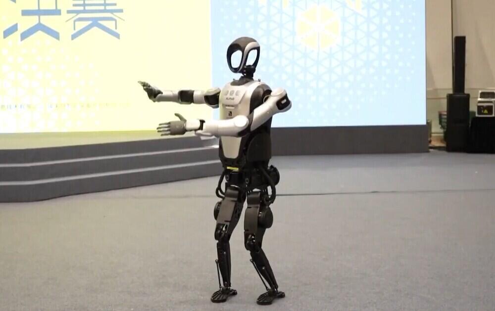 Гуманоидтар Қытайдағы робототехника және AI жарысында өз қолдарын сынап жатыр