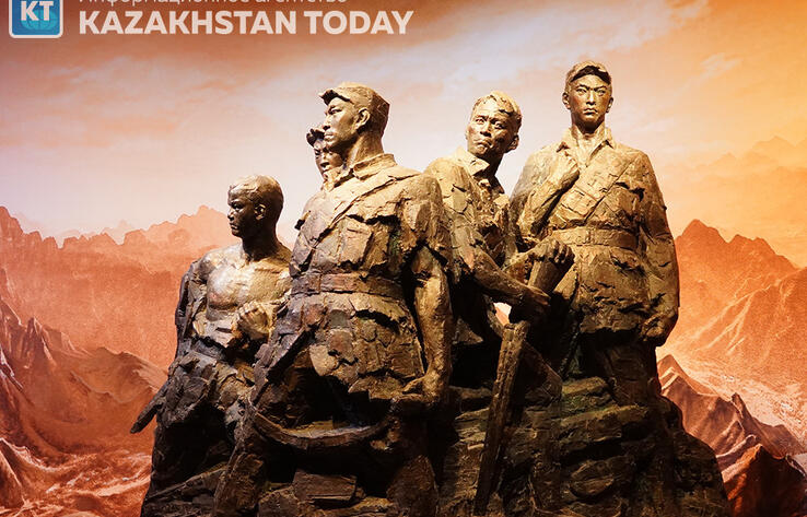 Журналисты программы CIPCC-2025 посетили Музей войны китайского народа против японской агрессии