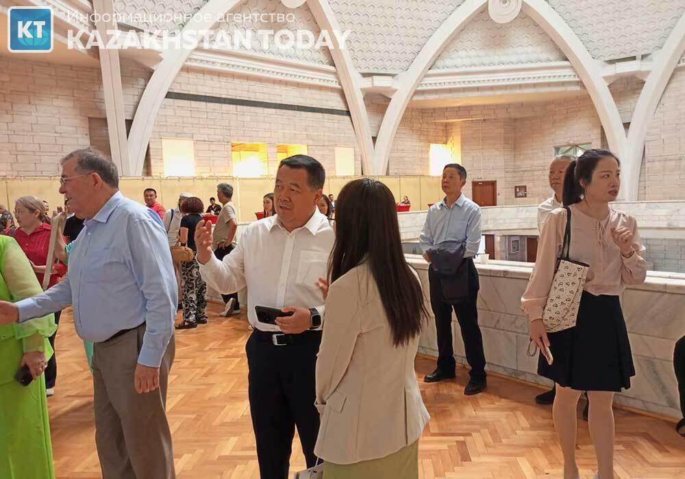 Xinjiang Art and Photography Exhibition Opens in Almaty