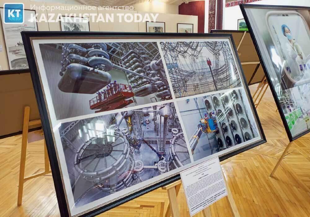 Xinjiang Art and Photography Exhibition Opens in Almaty