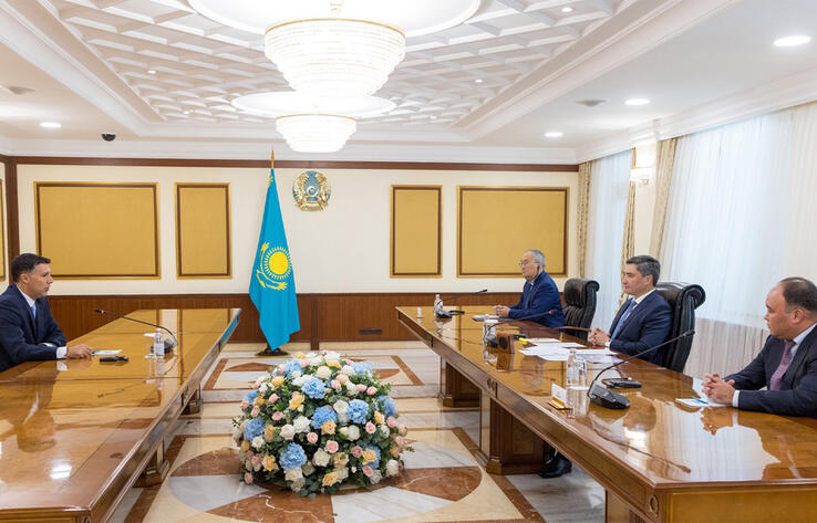ҚР Премьер-министрі Олжас Бектенов "Эгмонт" қаржылық барлау бөлімшелері тобының атқарушы хатшысы Жером Бомонмен кездесті
