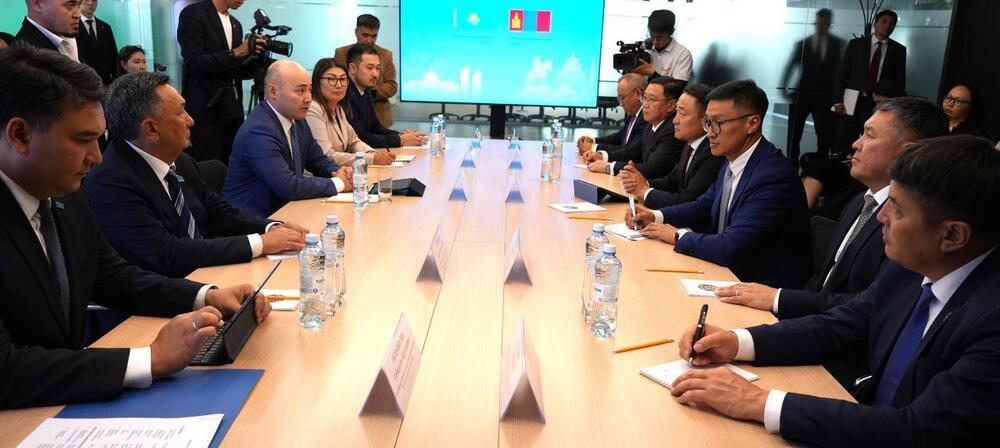 Kazakhstan and Mongolia Discuss Expansion of Investment Cooperation