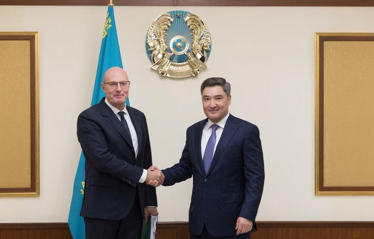 Олжас Бектенов РФ Үкіметі Төрағасының орынбасары Дмитрий Чернышенкомен кездесті