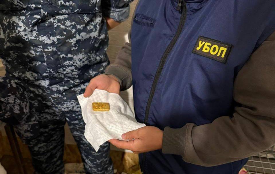 В ВКО задержали иностранцев по подозрению в незаконной добыче драгметаллов