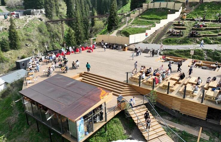 Алматыға жарты жылда 1,1 миллионнан астам турист келді