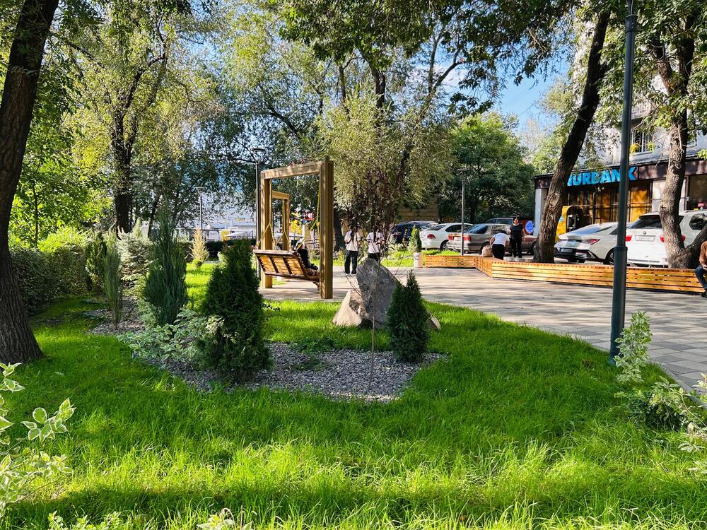 Алматының Әуезов ауданында жаңа сквер пайда болды