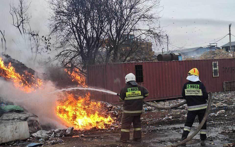 Алатау полигонындағы өрт. Сурет: ТЖМ