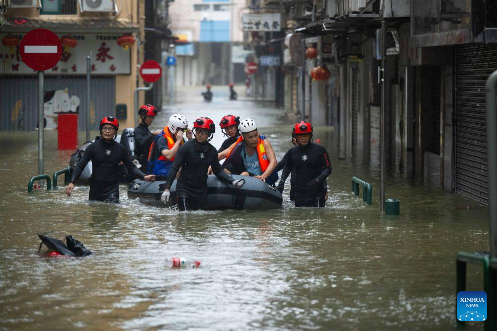 Typhoon Ragasa leaves 17 dead in Taiwan
