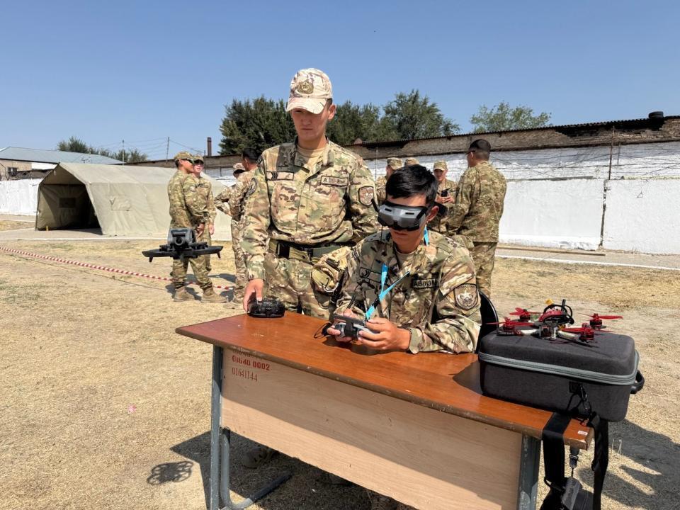 "Битва дронов": в Таразе прошли зрелищные армейские соревнования