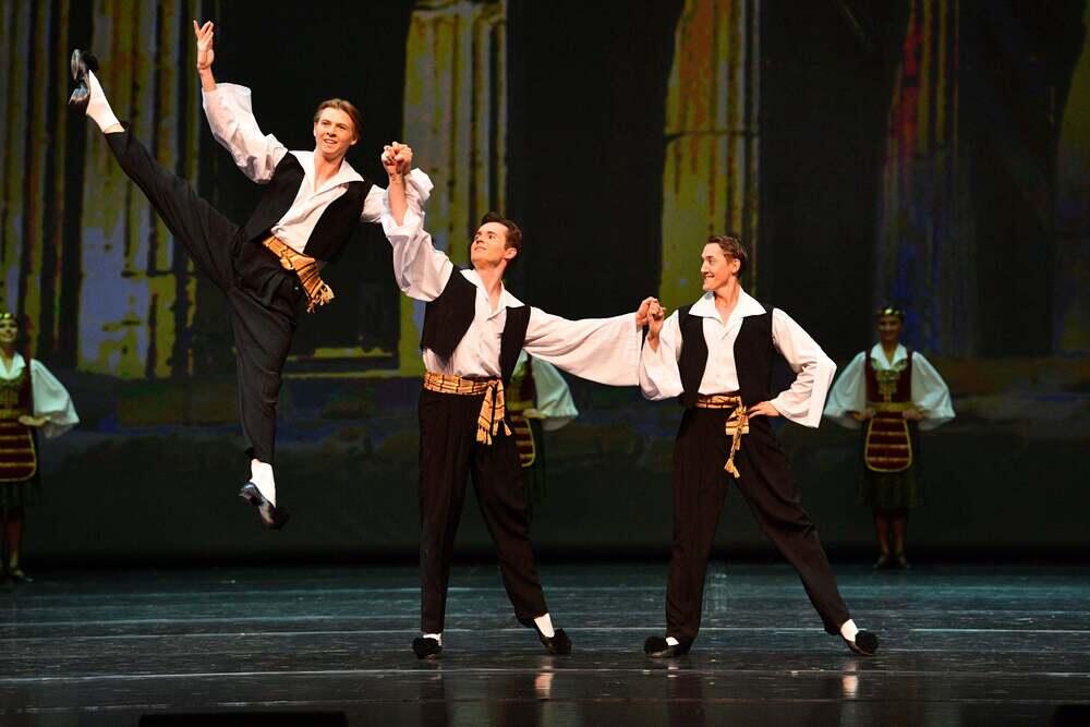 Балет Моисеева покорил Алматы. Фото: Пресс-служба ансамбля Игоря Моисеева