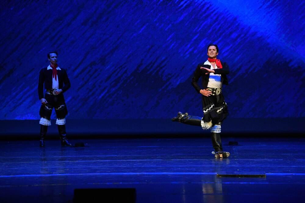 Балет Моисеева покорил Алматы. Фото: Пресс-служба ансамбля Игоря Моисеева