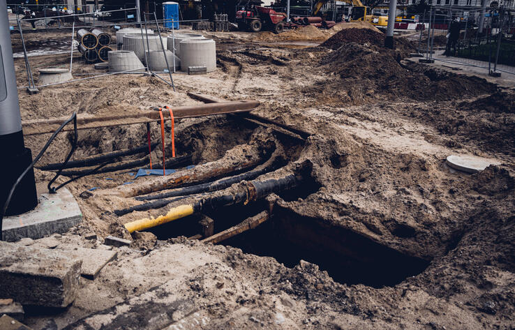 В Караганде двое рабочих погибли при замене трубы канализации 