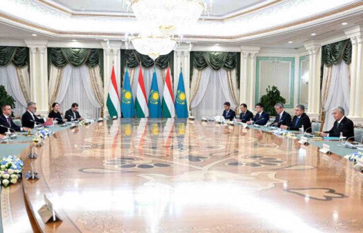 Қазақстан мен Мажарстан президенттері кеңейтілген құрамда келіссөз жүргізді