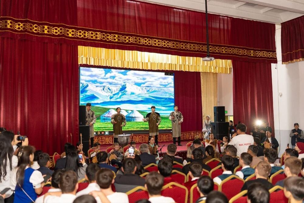 Жас қызбен жыныстық қатынас