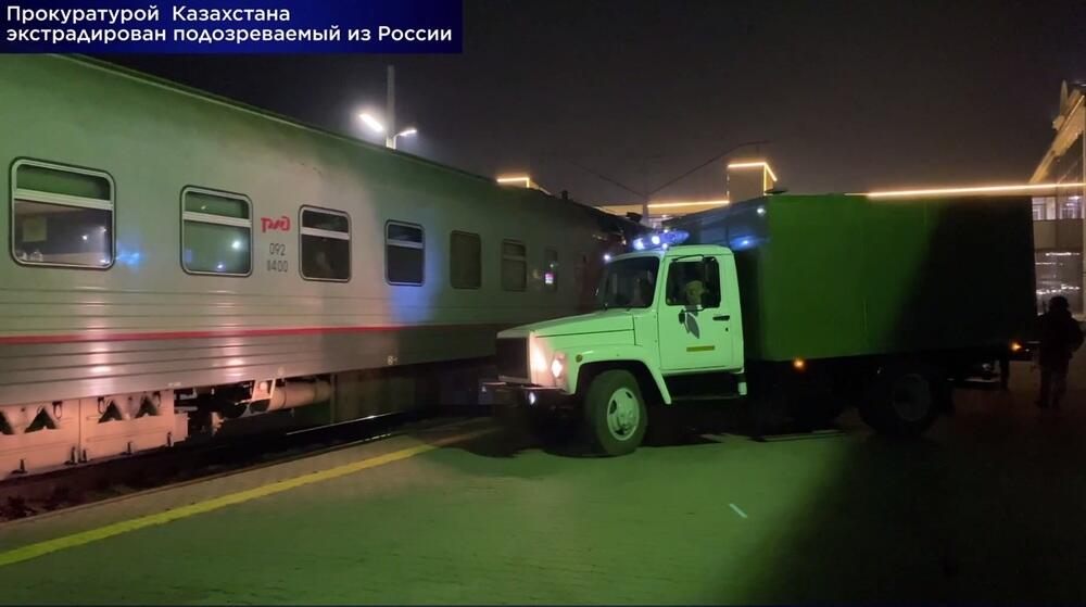 Подозреваемого в участии в ОПГ бывшего сотрудника ЦОНа экстрадировали из России