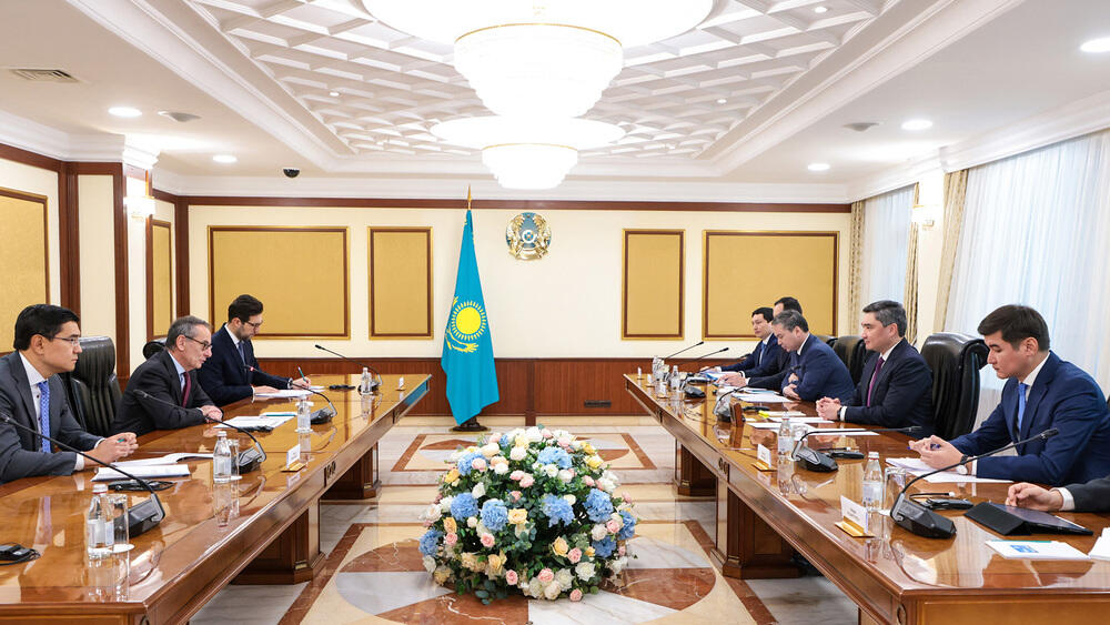 Олжас Бектенов KGIR-2025 қатысушыларымен бірқатар кездесу өткізді