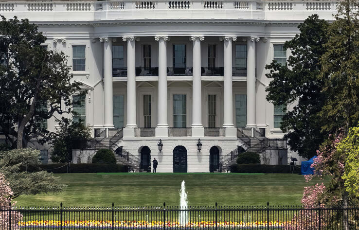 Trump signs bill to end longest gov't shutdown in U.S. history