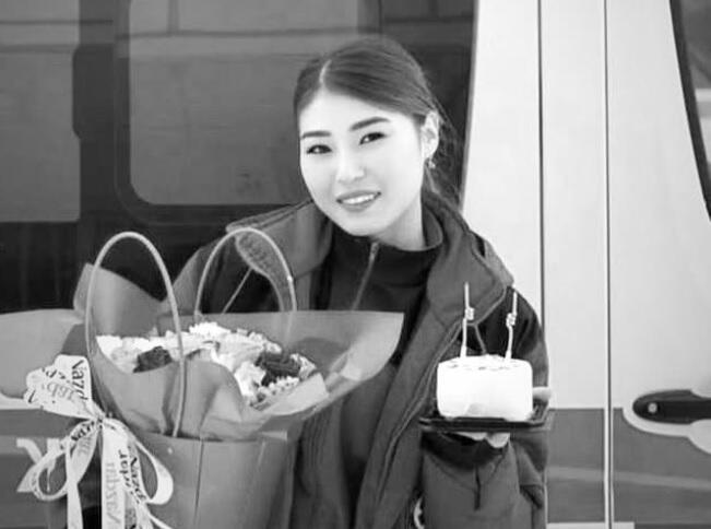 Спасавшая людей при обрушении фасада жилого дома в Астане фельдшер скончалась в реанимации 