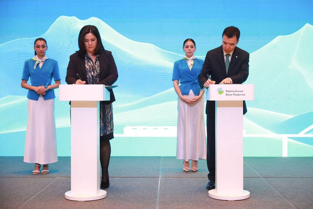 ЕАБР расширяет возможности кредитования микробизнеса в Таджикистане