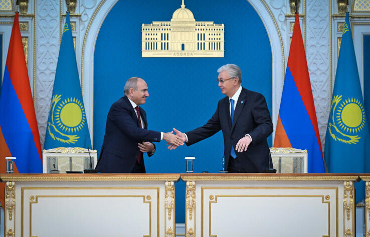 Қасым-Жомарт Тоқаев пен Никол Пашинян БАҚ өкілдеріне арналған брифинг өткізді