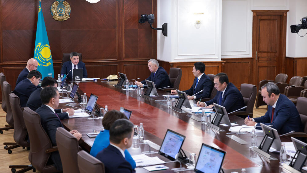 Bektenov Holds a Meeting on the Development of the Transport Industry within the Framework of Presidential Instructions
