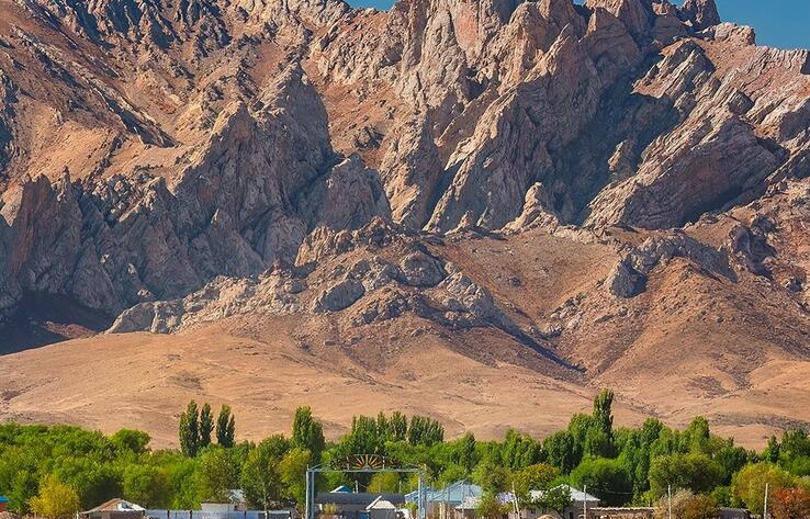 Photographer showed Kelinshektau: mountains that look like another universe
