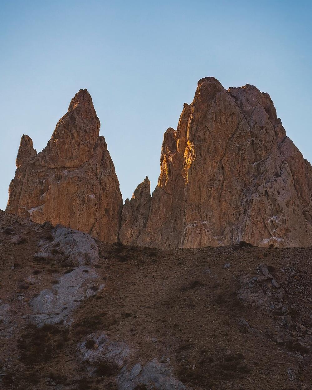 Фотограф Келіншектауды көрсетті: басқа ғаламға ұқсайтын таулар. Сурет: dots_foto/instagram