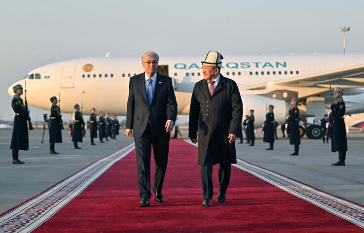 President Tokayev arrives in Bishkek