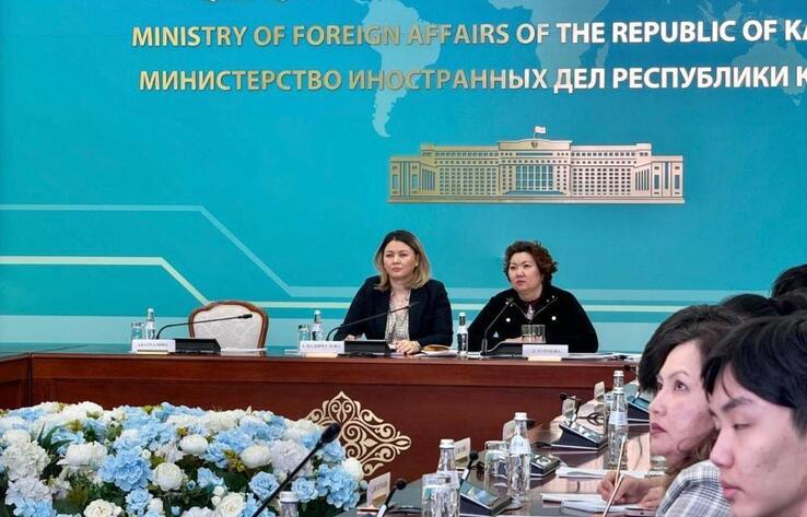 Қазақстан СІМ-де адам құқықтарын ілгерілетудегі әлеуметтік қызметкерлердің әлеуеті талқыланды