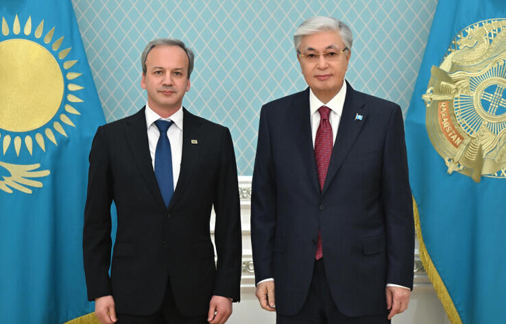 Қасым-Жомарт Тоқаев Халықаралық шахмат федерациясының (FIDE) президенті Аркадий Дворковичті қабылдады