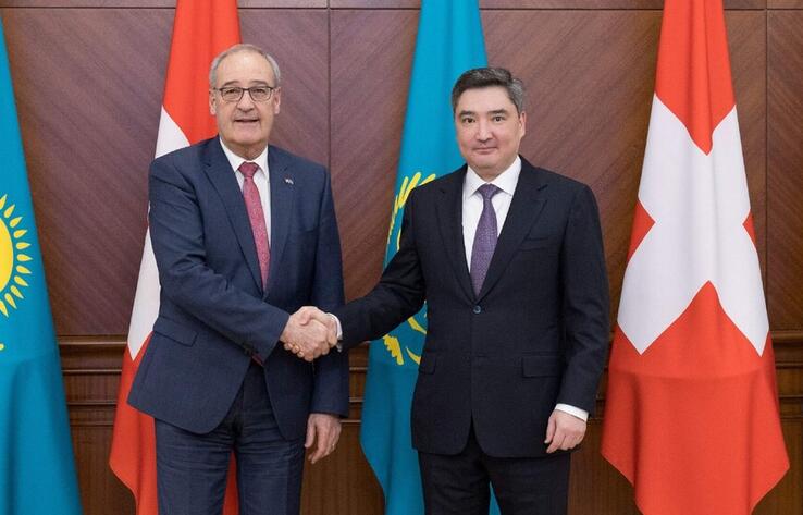 Премьер-министр Олжас Бектенов пен Швейцарияның вице-президенті Ги Пармелан сауда-экономикалық ынтымақтастық мәселесін талқылады