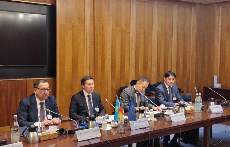 Казахстан и Германия провели политические консультации
