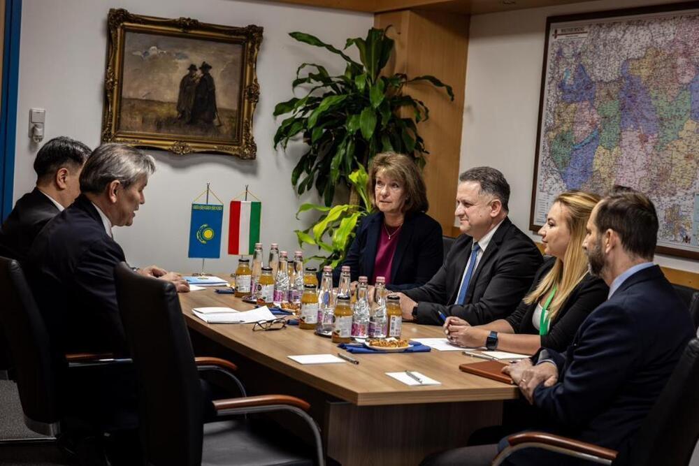 Қазақстан мен Мажарстанның агроөнеркәсіптік сектордағы ынтымақтастығы Мажарстан Ауыл шаруашылығы министрлігінде талқыланды