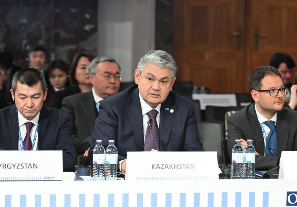 Казахстан выступает за дипломатическое решение кризисов на основе международного права - глава МИД РК